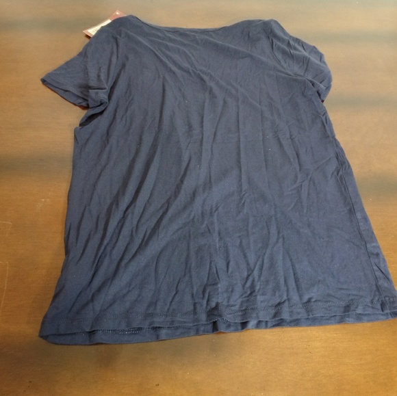 Tops" - Picture 2 of 3